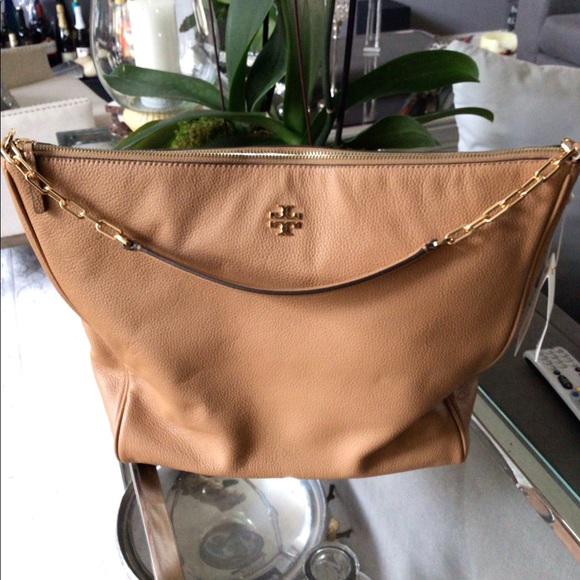 Tory Burch Handbags - Tory Burch Women's Carter Slouchy Shoulder Hobo Leather Bag